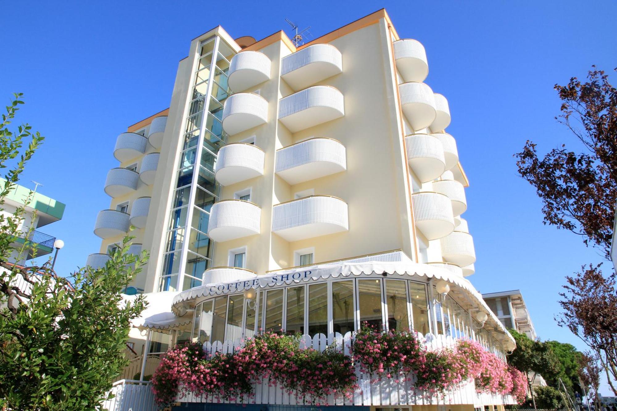 לידו די ג'סולו Salus Smart & Chic Hotel מראה חיצוני תמונה