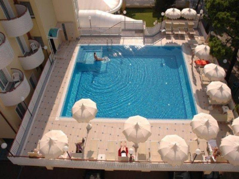 לידו די ג'סולו Salus Smart & Chic Hotel מראה חיצוני תמונה