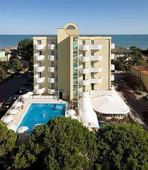 לידו די ג'סולו Salus Smart & Chic Hotel מראה חיצוני תמונה
