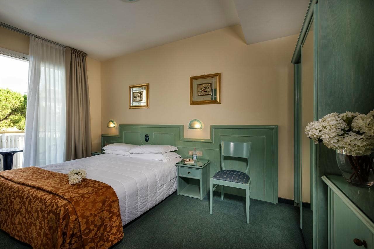 לידו די ג'סולו Salus Smart & Chic Hotel מראה חיצוני תמונה